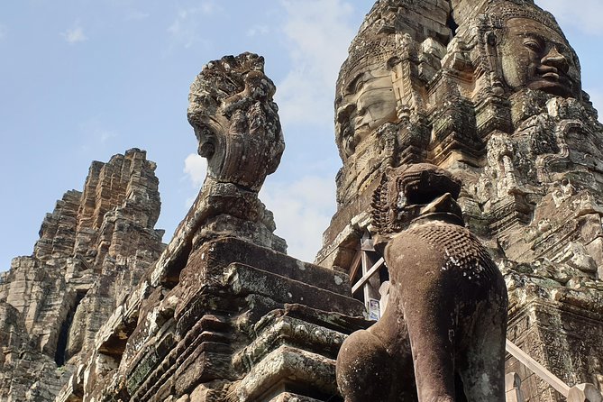 Angkor Wat Full Day Tour in Siem Reap Small-Group - What the guide adds to a stone-heavy day