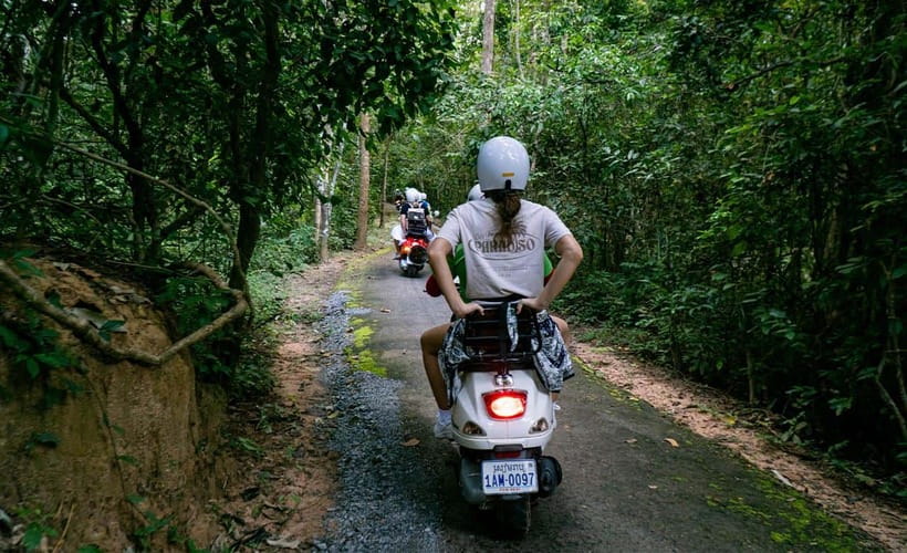 Angkor Wat: Guided Vespa Tour / Tuk Tuk or Car - Angkor Wat as the grand finale