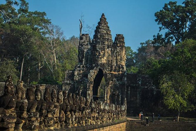 Angkor Wat highlight Tour From Sunrise -Small Group - Ta Prohm after lunch: the most atmospheric stop
