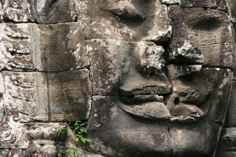 Angkor Wat in a vintage Jeep with driver - jeep rental - Lunch, water, and the long middle of the day