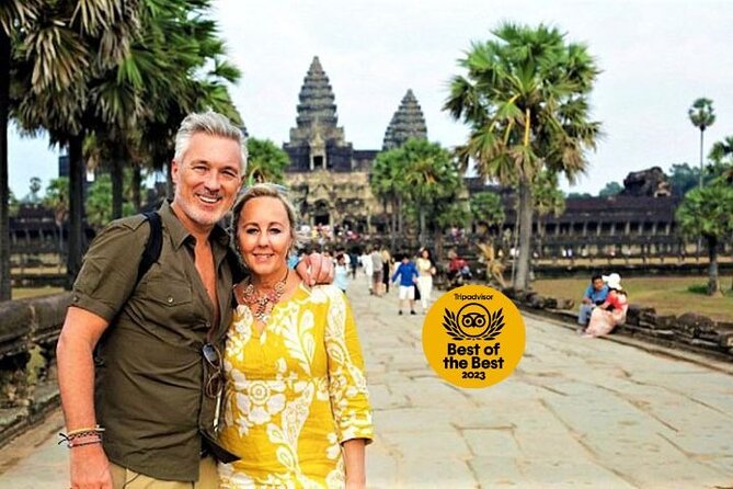 Angkor Wat one Day Private Tour for All Highlight Angkor Temples - Angkor Thom begins with a memorable gate