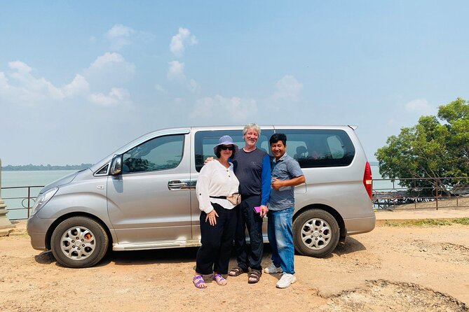 Angkor Wat Private One Day tour including sunrise & Banteay Srey - Angkor Wat: allow two hours for the centerpiece