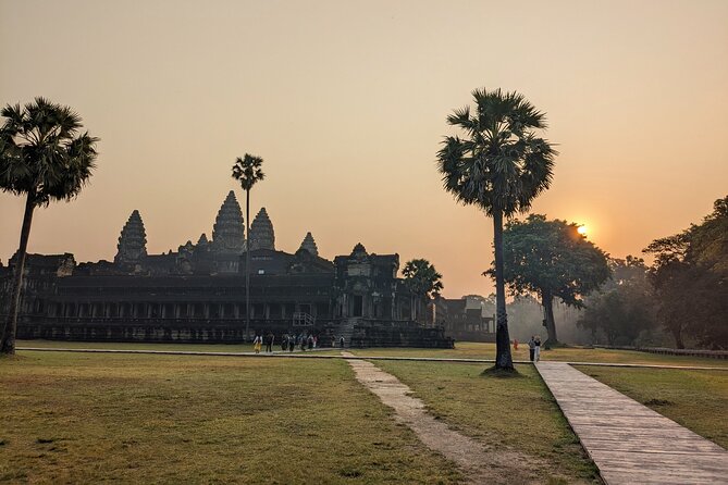 Angkor Wat Private Tuk-Tuk Tour (sunrise Option) & more - Banteay Kdei and an important itinerary detail