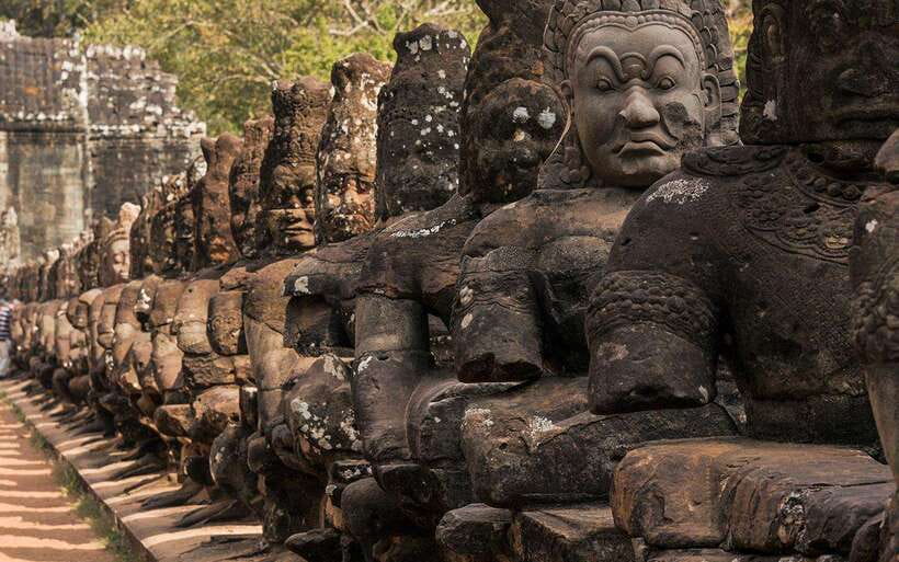 Angkor Wat Small Circle Private Car Tour in Siem Reap - Angkor Thom and the face towers