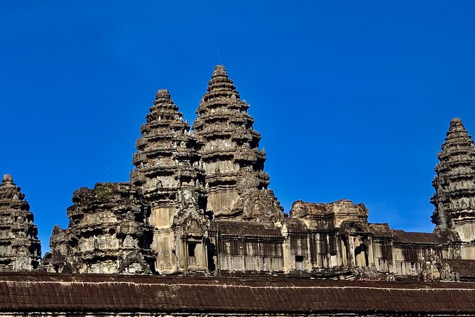 Angkor Wat Small Circuit & Sunset Tour - Ta Prohm and the famous tree roots