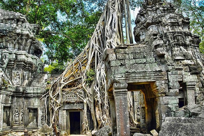 Angkor Wat Small-Group Exploration with Expert Guide - Heat, clothing, and the physical side of the day