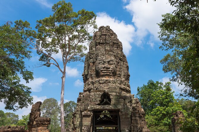 Angkor Wat Small Group Tour Inclusive lunch - Who should book this temple day