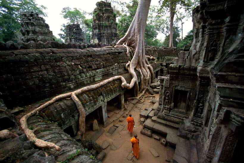 Angkor Wat: Small-Group Tour with Balloon Ride and Lunch - Guides, drivers, and the human side