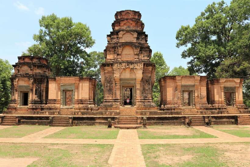 Angkor Wat: Sunrise 2.5 Days Temples & Tonle Sap-Small Group - Angkor Thom and the many faces of Bayon
