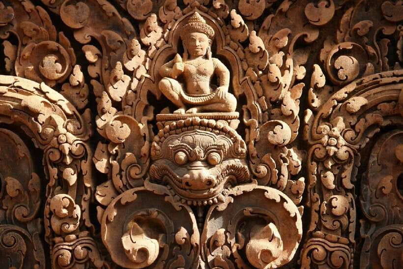 Angkor Wat Sunrise, Banteay Srei, Bayon & Ta Prohm Temple - Transport, water, and relief from the heat