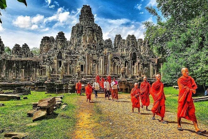 Angkor Wat Sunrise: Exclusive Private Tour! - The guide and the value of local explanation