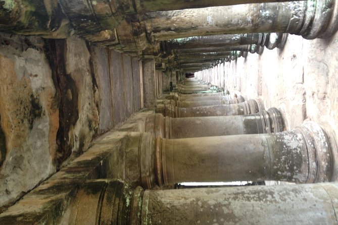 Angkor Wat Sunrise Experience – Ultimate 1-Day Guided Temple Tour - The guide can make or break this short circuit