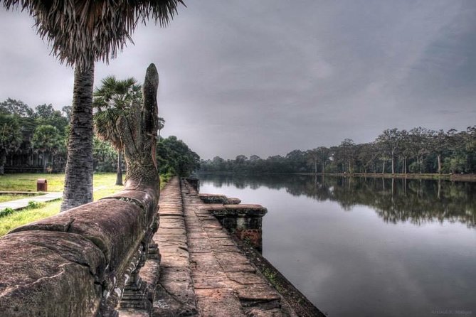 Angkor Wat Sunrise Experience – Ultimate 1-Day Guided Temple Tour - Breakfast near the temple area, at your own cost