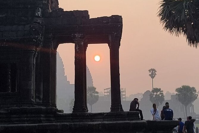 Angkor Wat Sunrise & Highlight The Most Iconic Temple - Bayon and Angkor Thom bring faces and daily life