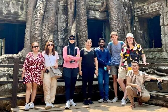 Angkor Wat Sunset Small Group Tour with Lunch Included - Phnom Bakheng sunset: beautiful idea, demanding finish