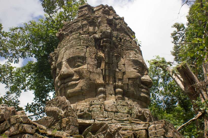 Angkor Wat: Tuk Tuk and Walking Tour - What the $49 price includes and leaves out