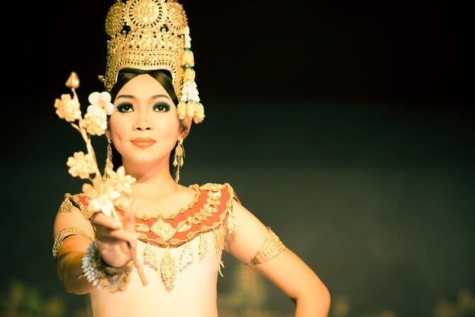 Apsara Dance Performance Including Buffet Dinner and Hotel Pickup - The buffet: Cambodian dishes with mixed results