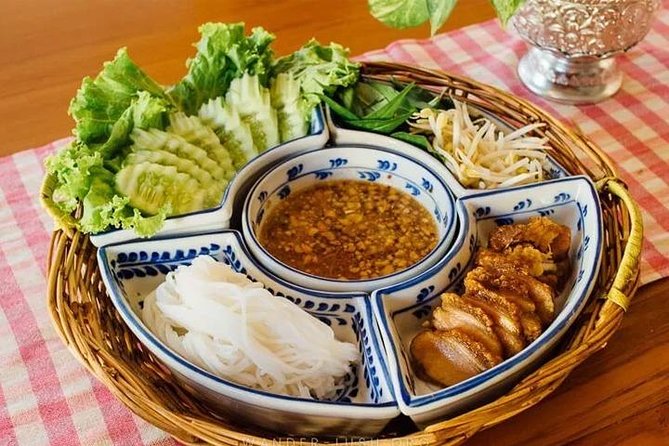 Apsara Dance Performance - Including Buffet Dinner & Hotel Pickup - What dinner is like at the Cambodian buffet