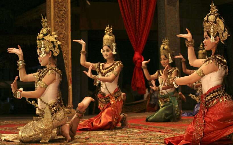 Apsara Dance Show with Dinner by Tuk-Tuk Roundtrip Transfer - Should you book the Apsara dinner show?