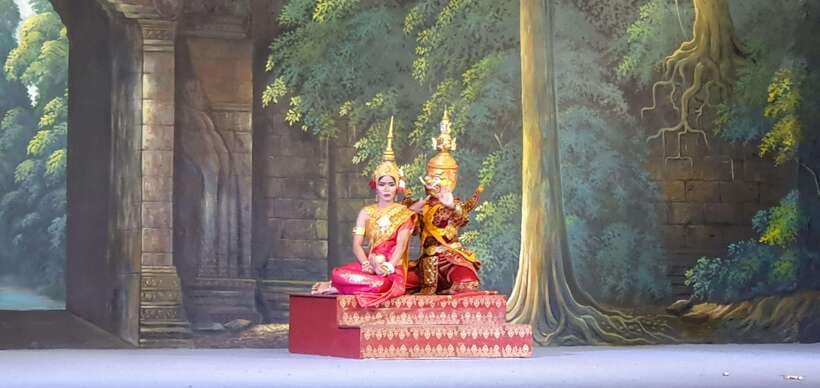 Apsara Performance Including Buffet Dinner & Hotel Pick up - Is $15 good value?