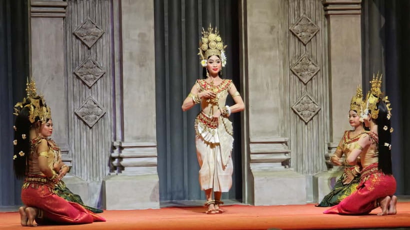 Apsara Performance with Dinner include Pick up & Drop off - Who should book this Apsara dinner show?