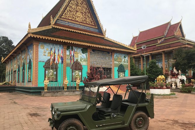 Authentic Cambodian Countryside Jeep Experience - Duck fields and family farming