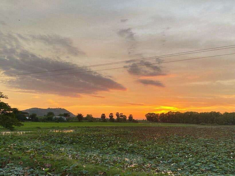 Authentic Siem Reap: Tuk Tuk Countryside and Sunset Tour - Why the countryside adds something Angkor cannot