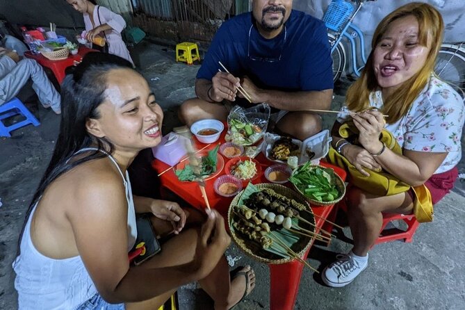 Authentic Walking Food Tour with Local Guide - Second tasting: fresh noodles with green fish curry