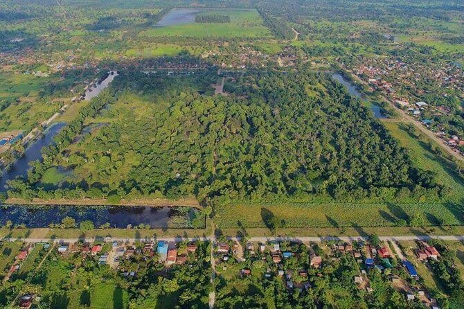 Banteay Chhmar Temple & Silk Farm Private Day Trip from Siem Reap - What the $137.75 price includes