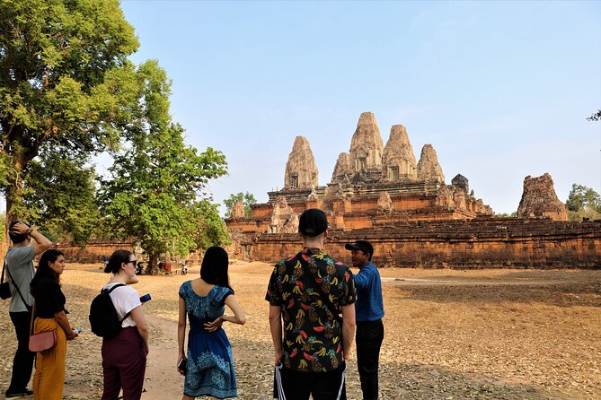 Banteay Srei and Grand Circuit Heritage Tour from Siem Reap - Neak Pean: a short walk to a Buddhist island temple