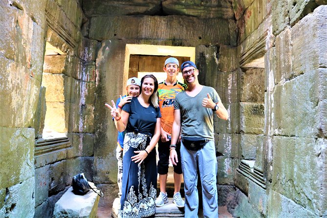 Banteay Srei and Grand Circuit Heritage Tour from Siem Reap - Banteay Srei: three hours for Cambodia’s finest carving