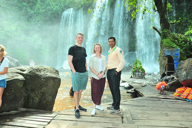 Banteay Srei & Kulen Mountain & Beng Mealea Tour - Banteay Srei and its miniature carvings