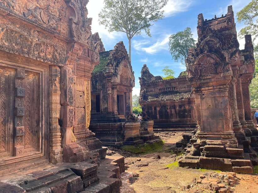 Banteay Srei, Kulen Waterfall & Beng Mealea Exploration - Who should book this tour?