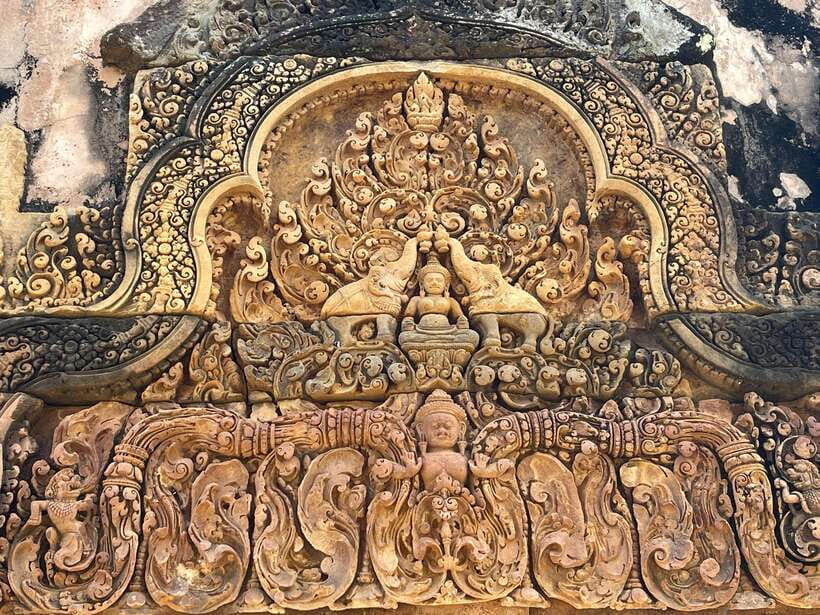 Banteay Srei, Kulen Waterfall & Beng Mealea Small-Group Tour - The 1000 Lingas: ancient carvings in the river