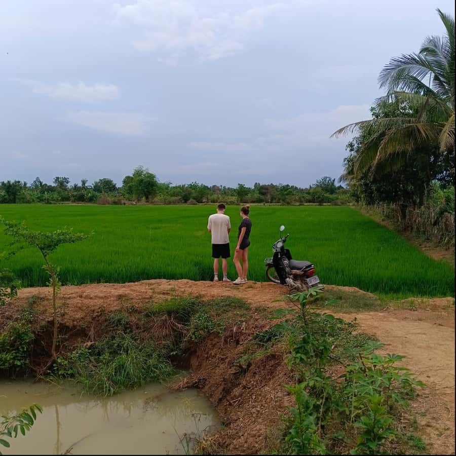 Battambang family tuktuk tour BambooTrain/Wat Banan/Bat cave - What to bring and how to handle the day