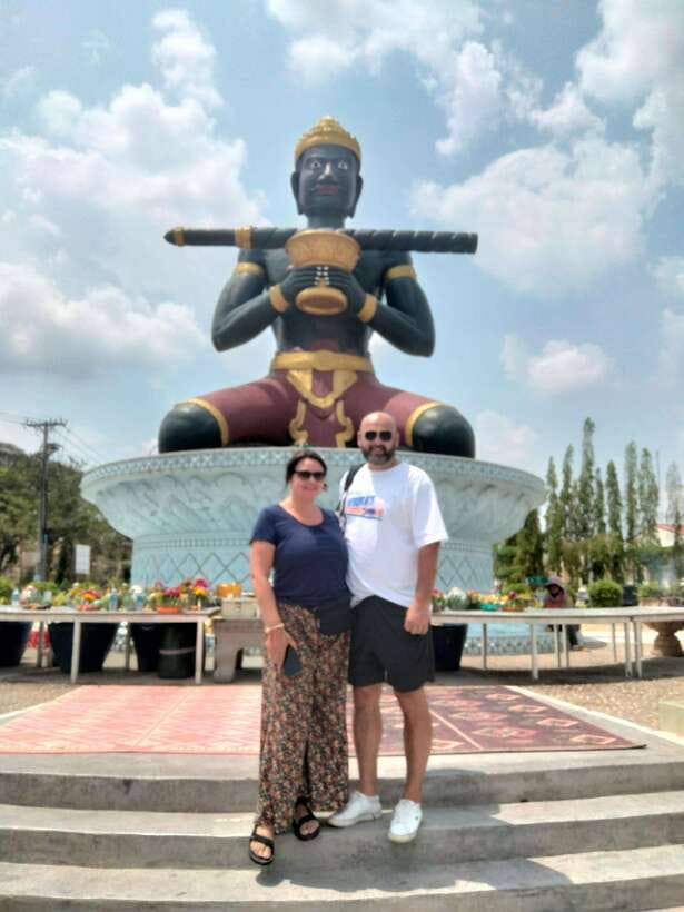 Battambang Private Full-Day Tour - Samrong Knong And Cambodia’s Difficult Past