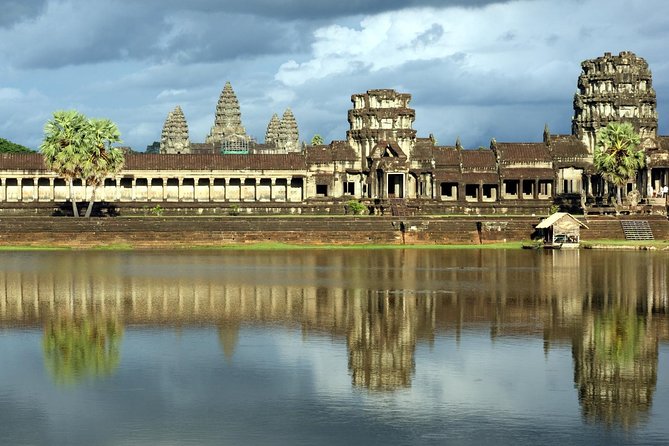 Best of Siem Reap 3-Day Private Tour to Angkor Wat & Tonle Sap - Day two: Banteay Srei and the quieter eastern temples