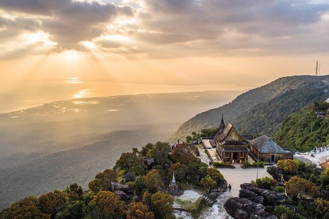Bokor Mountain Adventure - History, Sights and Waterfalls - Leaving the coast for Bokor Mountain