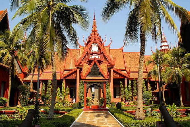Border Transfer (Siem Reap to Thailand) - Arriving near Poipet and Aranyaprathet