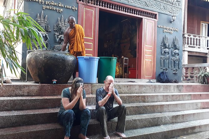 Buddhist Water Blessing and Real Life Experience with Local - Wat Po Banteaychey and the Water Blessing