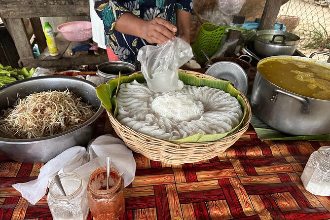Cambodia Food Tour - First bowl: num banh chok and Cambodia’s morning flavors