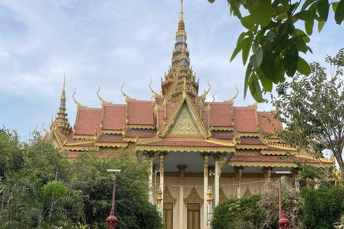 Cambodia Private Taxi - Siem Reap & Angkor Wat Temple Area Tour - What this Siem Reap taxi service really offers