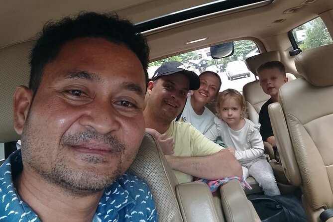 Cambodia Taxi Service - Starting near the Royal Palace in Phnom Penh