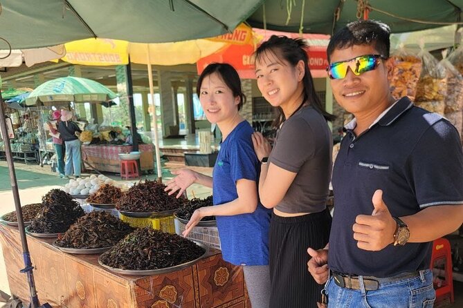 Cambodia Taxi Service - Banteay Kampong Kdei and the first roadside stop
