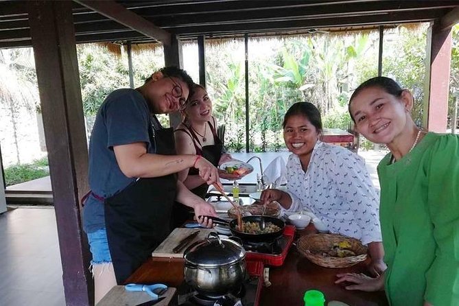 Cambodian Private Cooking Class at a Local's Home - The home setting and what to expect