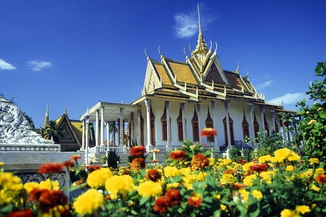 Chiso temple, Neang khmao, and Taprum temple historical site Tour - Tonle Bati and the Yeay Pov Temple visit