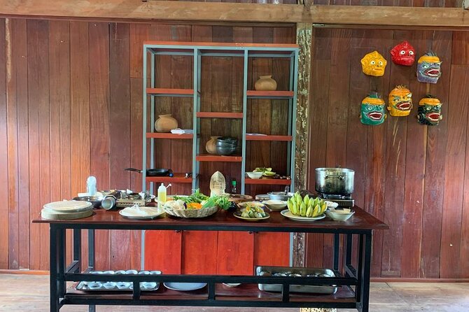 City Tour & Cooking Class - Wat Thmey and Cambodia’s painful past