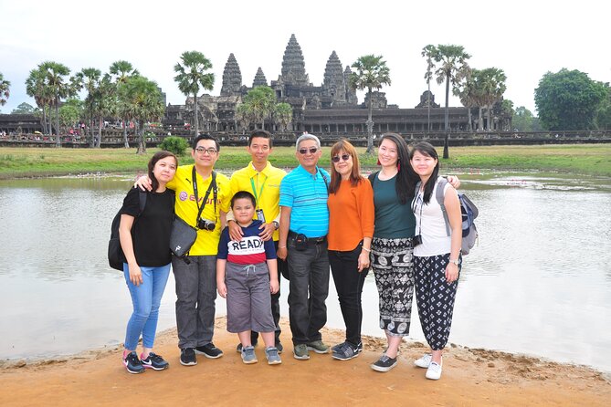Classic Angkor Wat Sunrise or Sunset Private and Small GroupTour - Choosing sunrise or sunset