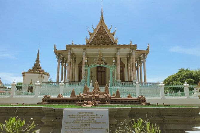 Classic Phnom Penh City Full Day Tour - Royal Palace and Silver Pagoda: Phnom Penh’s grand opening