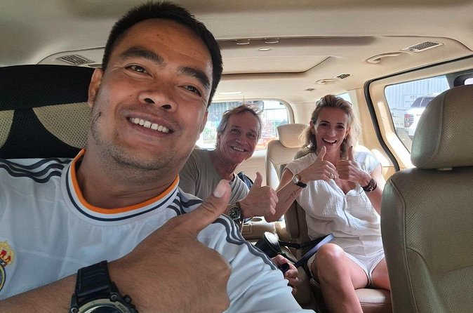 Comfortable Private Transfer Phnom Penh To Siem Reap - Spiders Village, an unusual stop on the way